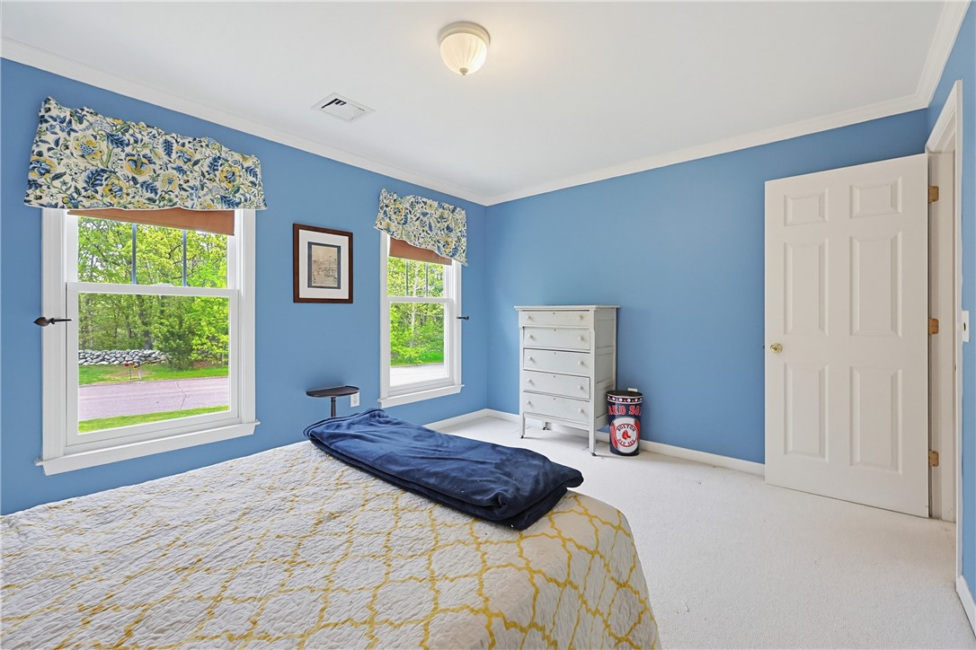 28 Rockridge Road Westerly, RI 02891 - Photo 31 of 40