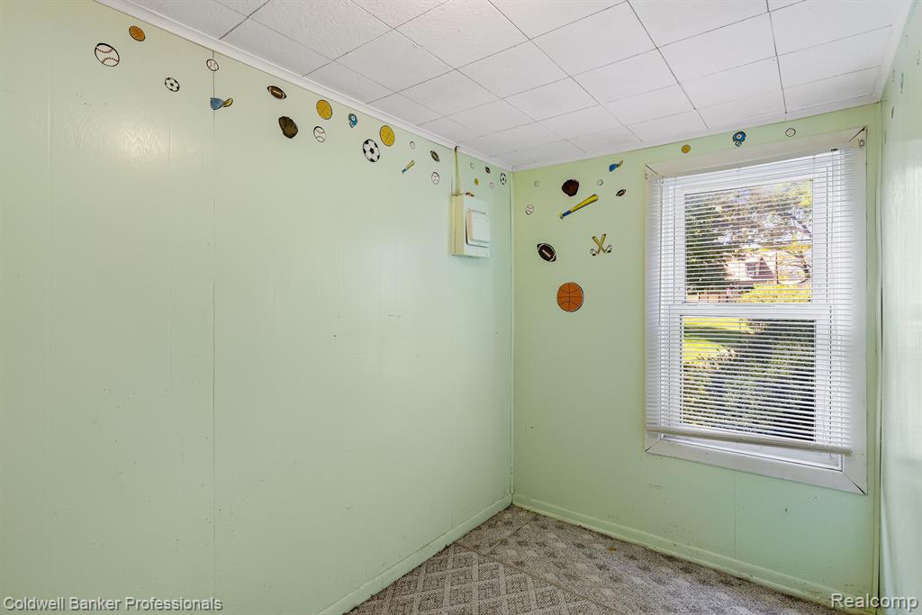 1460 Courtland Boulevard Rochester, MI 48307 - Photo 16 of 23