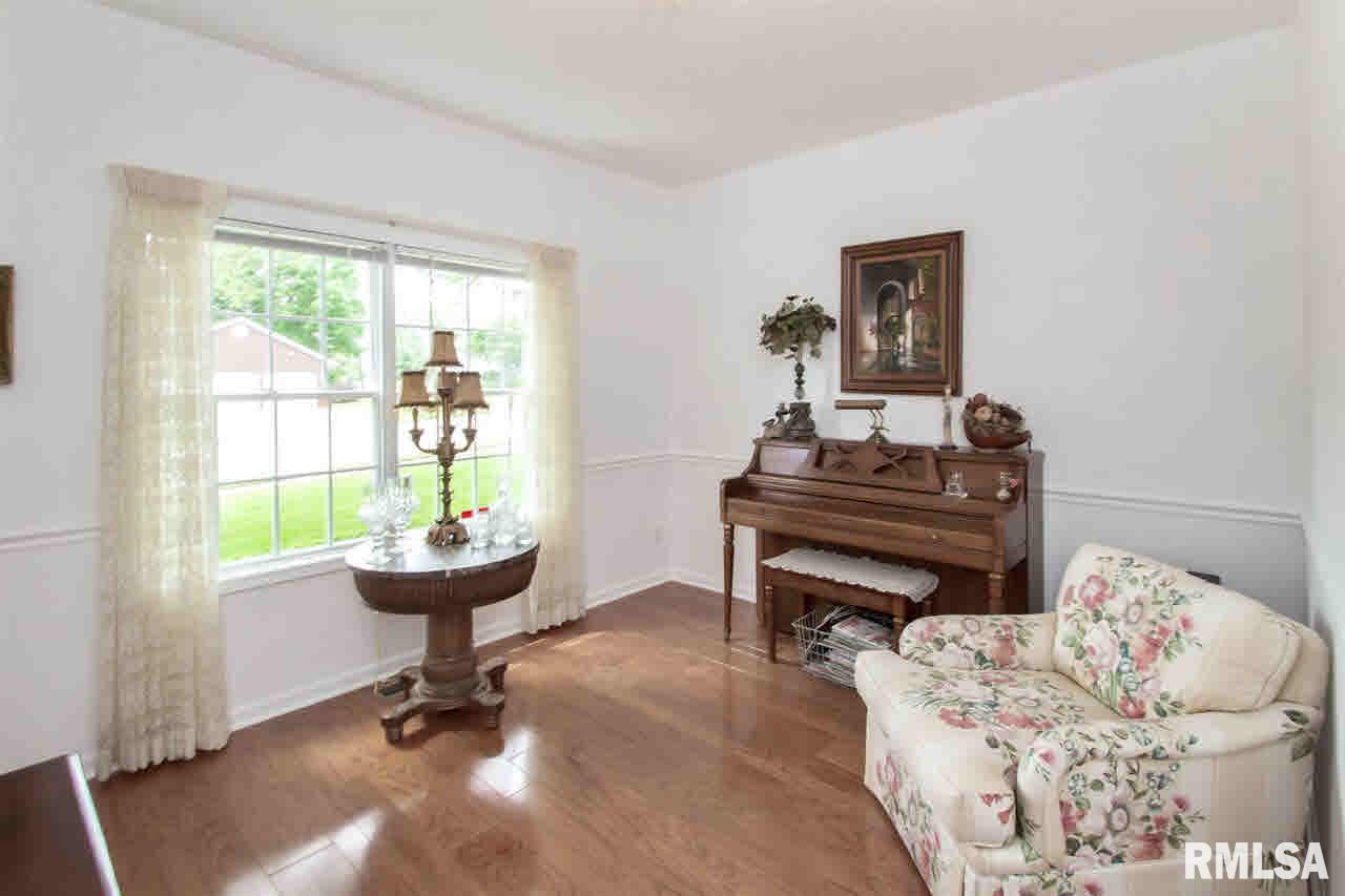 4505 Forest Road Davenport, IA 52807 - Photo 14 of 30 Gallery Image 14