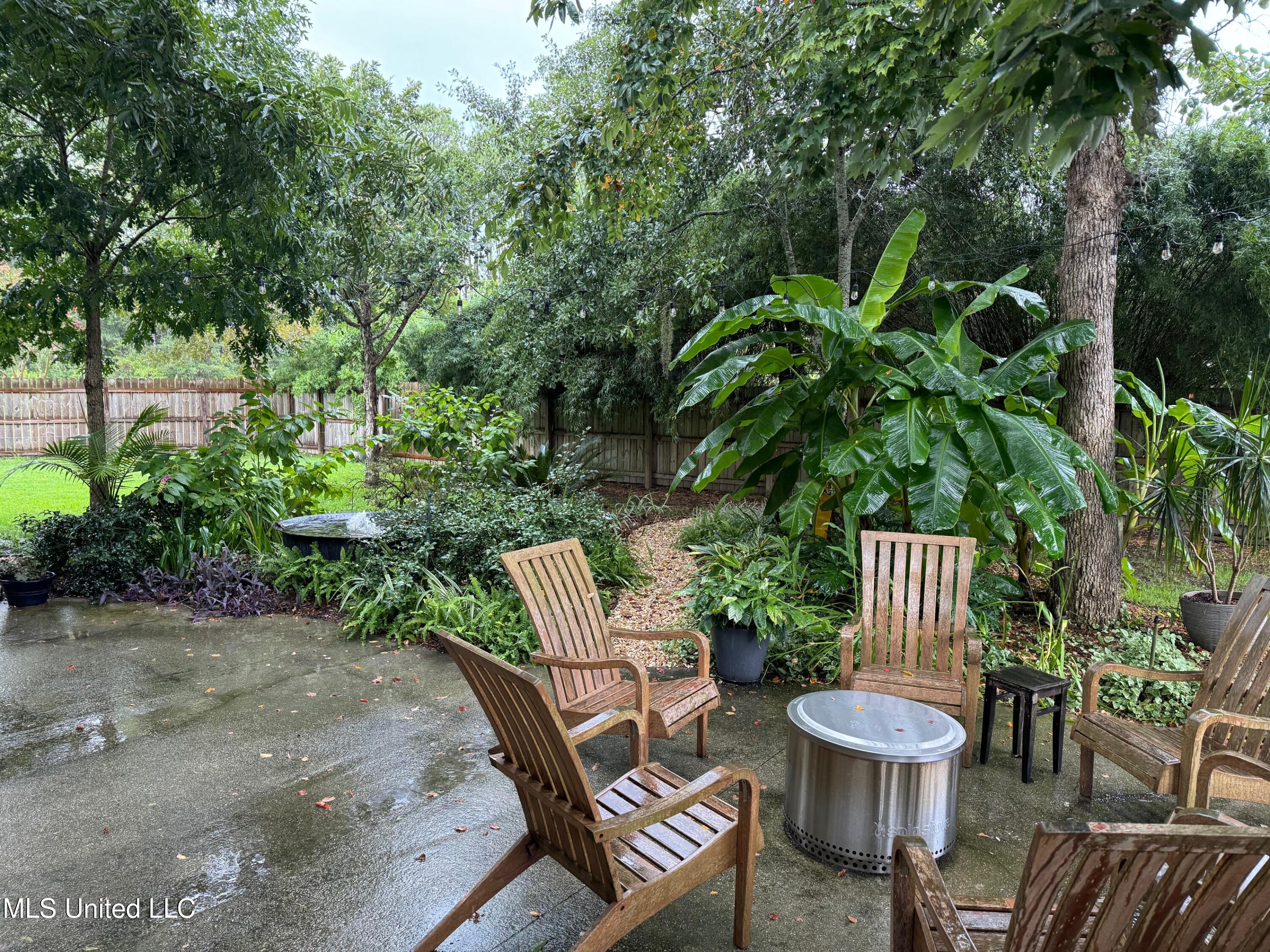 9370 Oak Island Road Gulfport, MS 39503 - Photo 34 of 39 BackyardSeating2