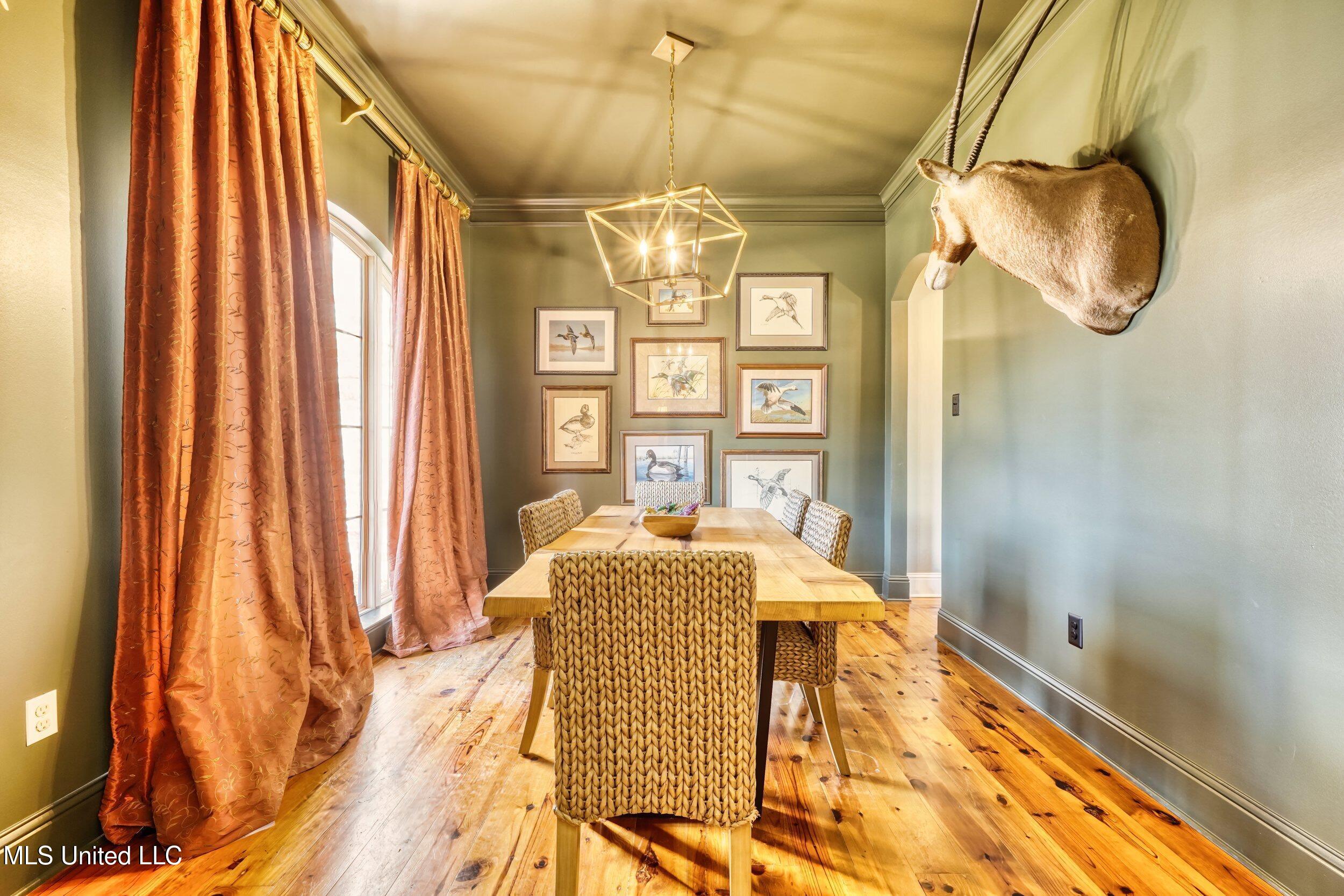 9370 Oak Island Road Gulfport, MS 39503 - Photo 8 of 39 DINING 2
