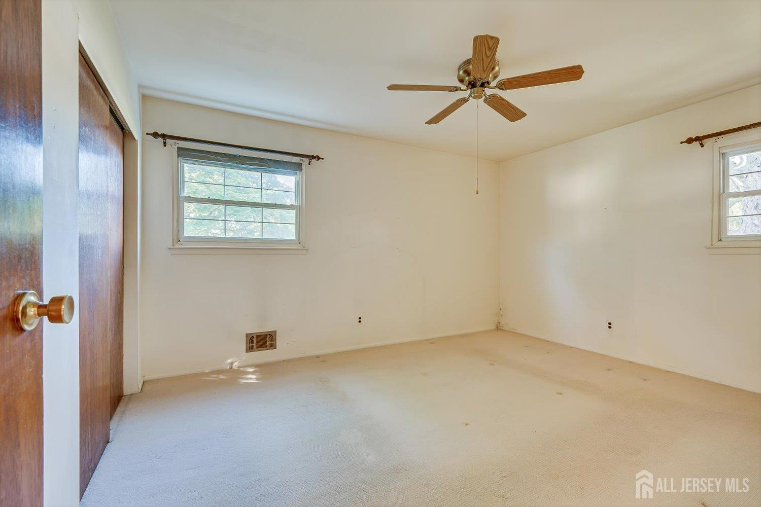 31 Rieder Road Edison, NJ 08817 - Photo 23 of 38