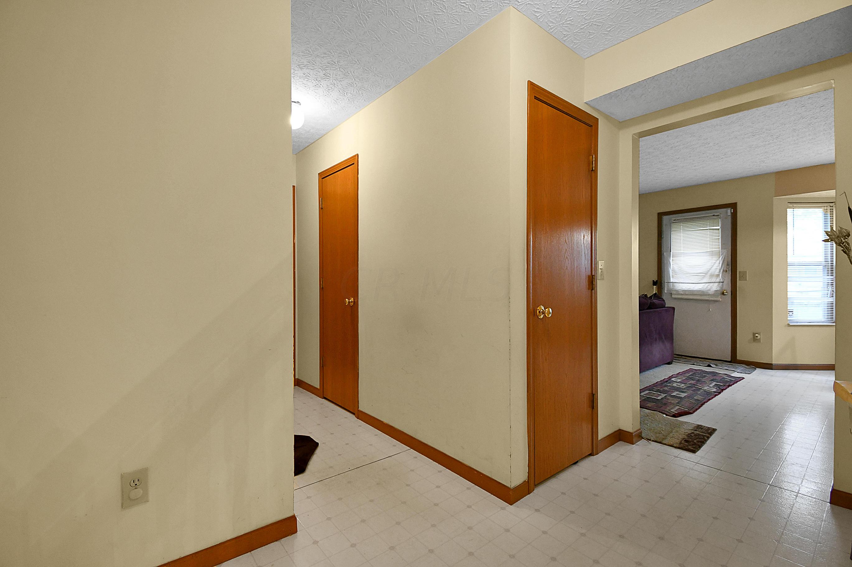 3355 Retriever Road Columbus, OH 43232 - Photo 6 of 31 Gallery Image 6
