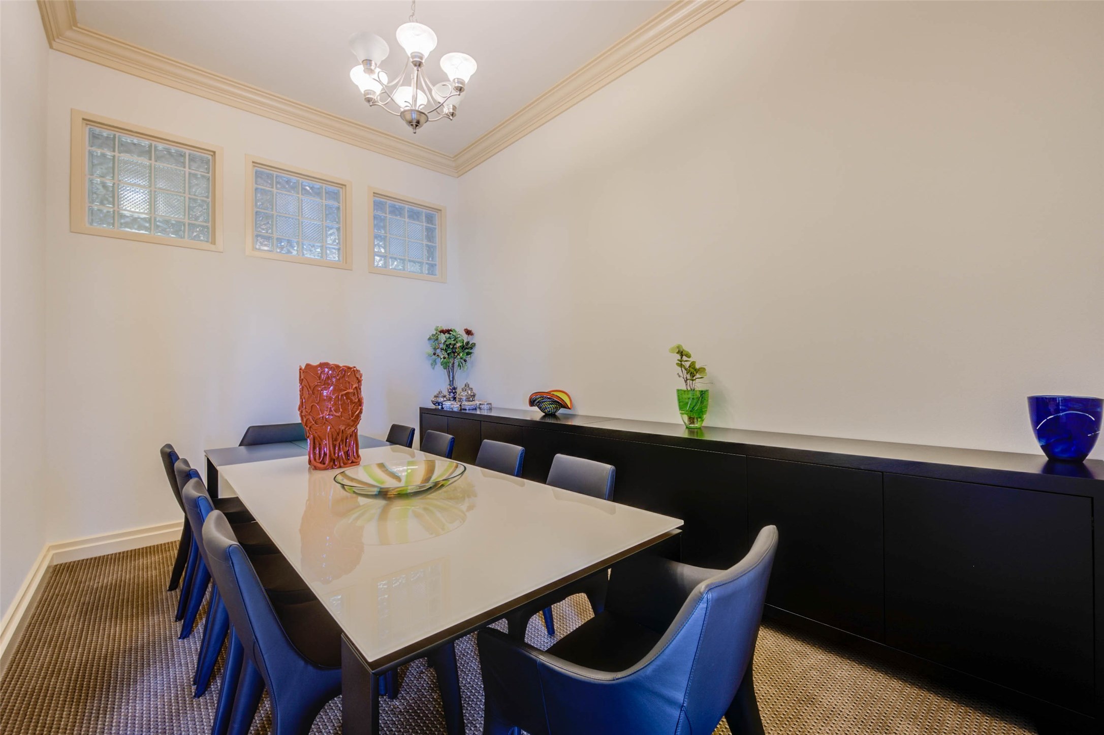3388 Sage Road, Unit 502 Houston, TX 77056 - Photo 8 of 30 Elegant separate dining room is great for entertaining!
