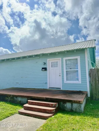 $950 | 1002 East Simcoe Street, Lafayette, LA 70501