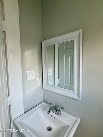 $950 | 1002 East Simcoe Street, Lafayette, LA 70501