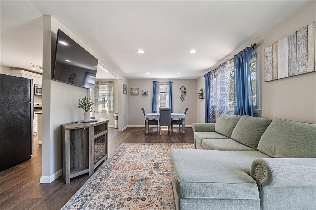 14 Grosvenor Street Ayer, MA 01432 - Photo 6 of 30 a living room with furniture and wooden floor