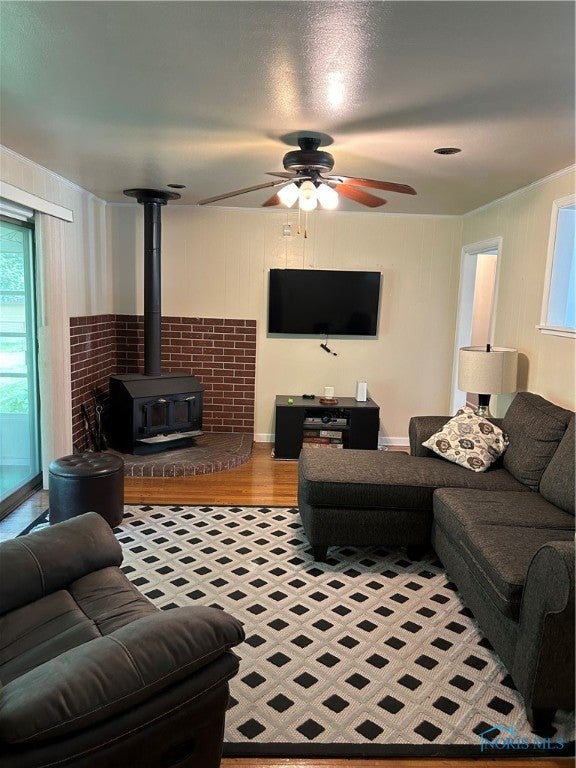 2046 Pautucket Road Toledo, OH 43615 - Photo 9 of 41 Family room