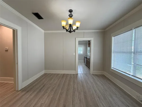 $1,875 | 3016 James Avenue, Fort Worth, TX 76110