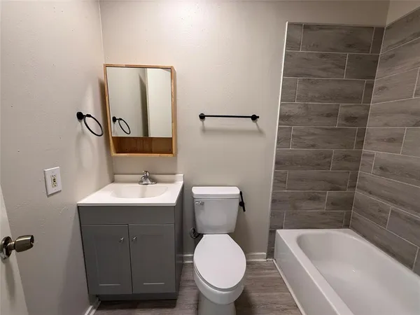 $1,875 | 3016 James Avenue, Fort Worth, TX 76110