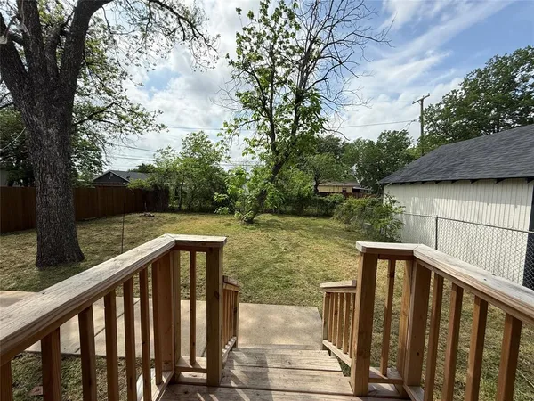 $1,875 | 3016 James Avenue, Fort Worth, TX 76110