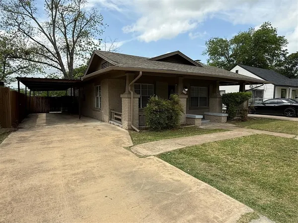 $1,875 | 3016 James Avenue, Fort Worth, TX 76110