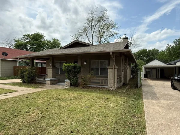 $1,875 | 3016 James Avenue, Fort Worth, TX 76110