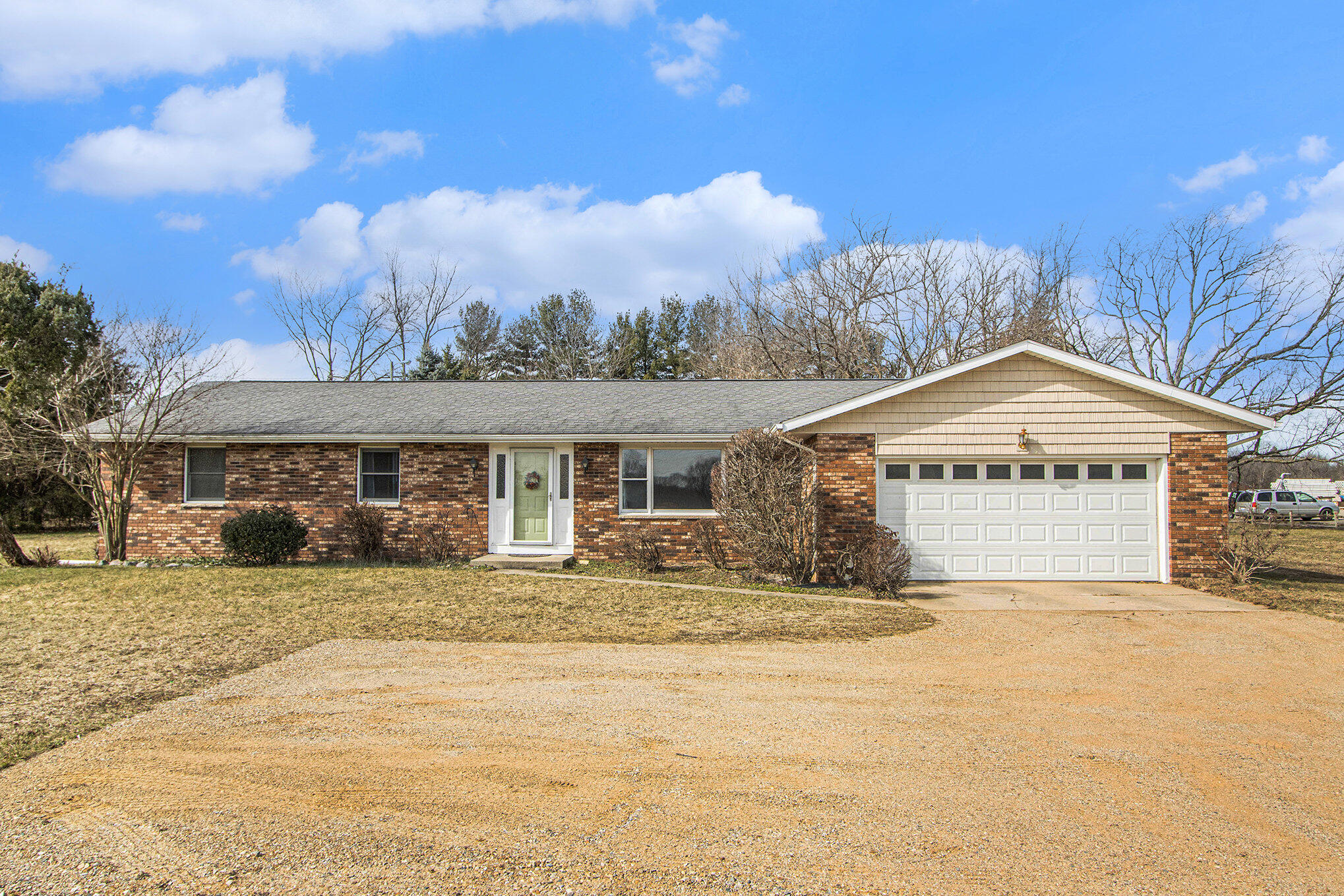 52700 Highway 131 Three Rivers, MI 49093 - Photo 2 of 28 002_52700us131_47
