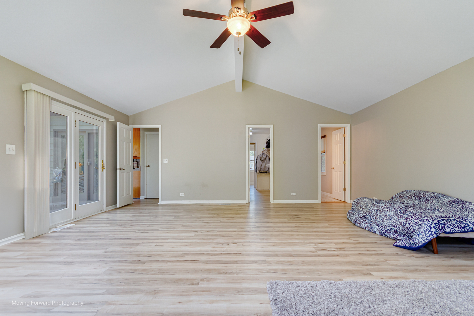 98 Glendale Road Buffalo Grove, IL 60089 - Photo 16 of 34 Gallery Image 16