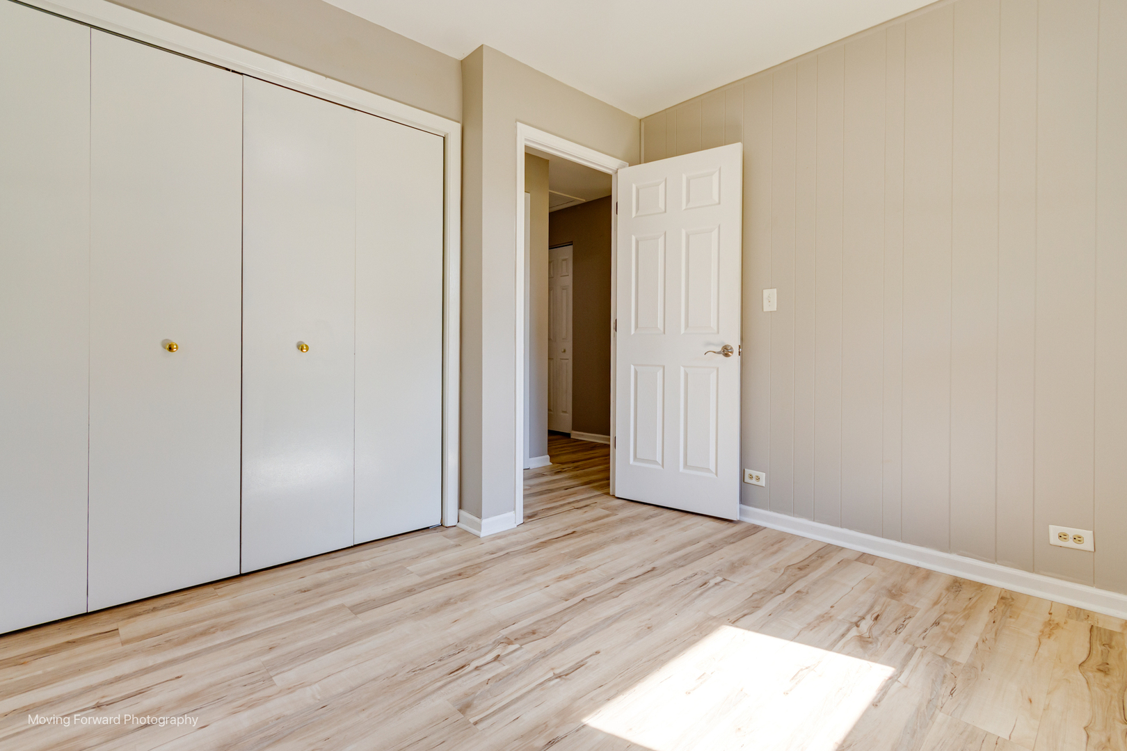 98 Glendale Road Buffalo Grove, IL 60089 - Photo 22 of 34 Gallery Image 22