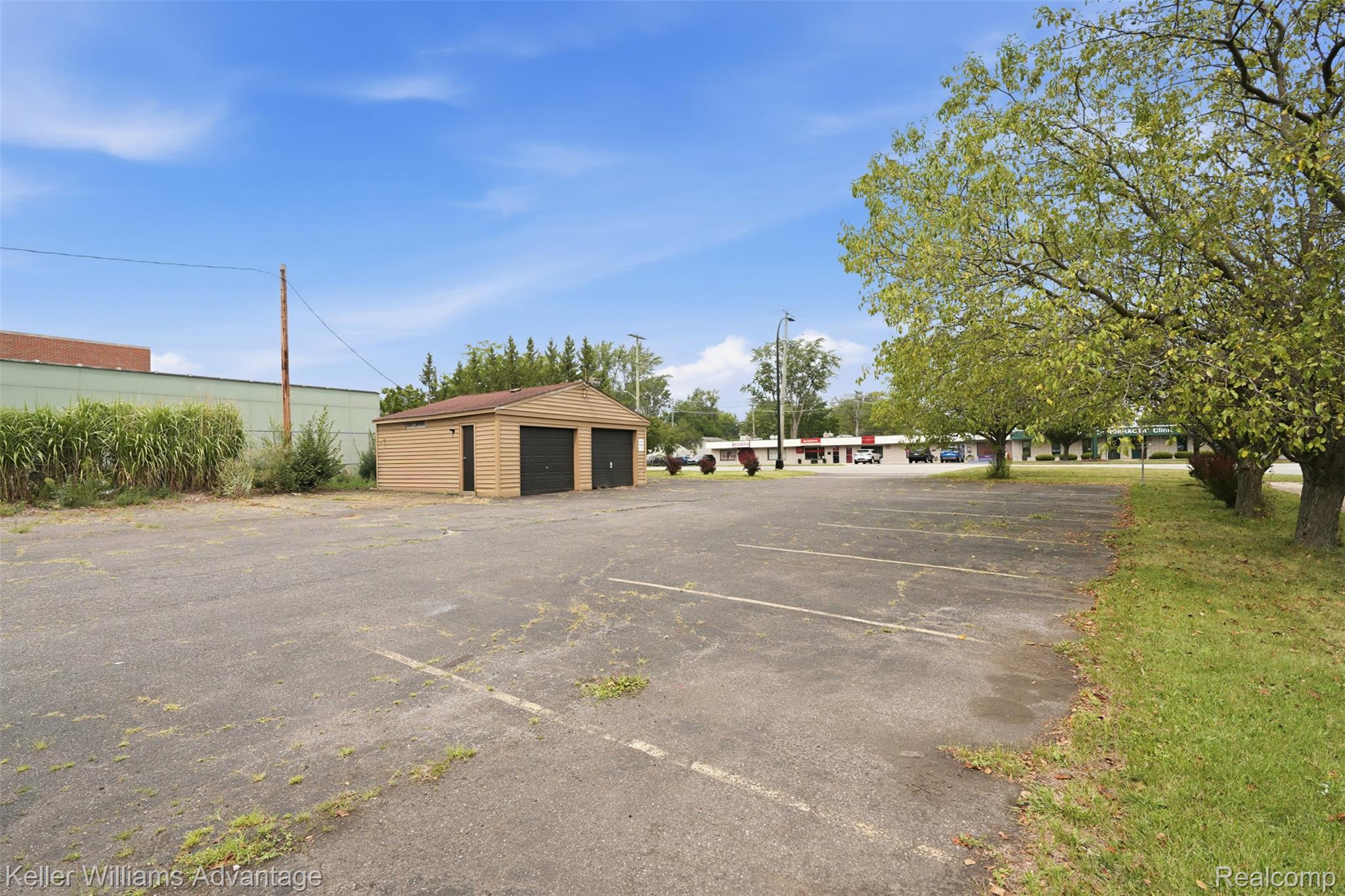23589 Van Born Road Taylor, MI 48180 - Photo 9 of 77 23589 van born rd-105.jpg