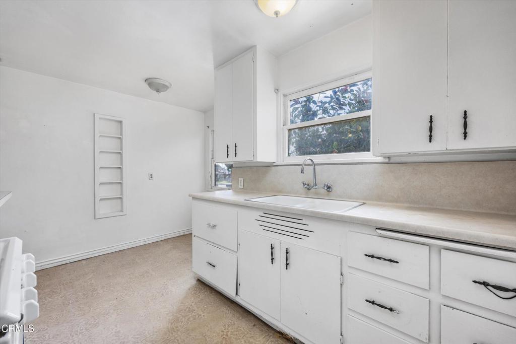 616 Ray Street Bakersfield, CA 93308 - Photo 15 of 38 17-Illuminate Photography - 616 Ray St -