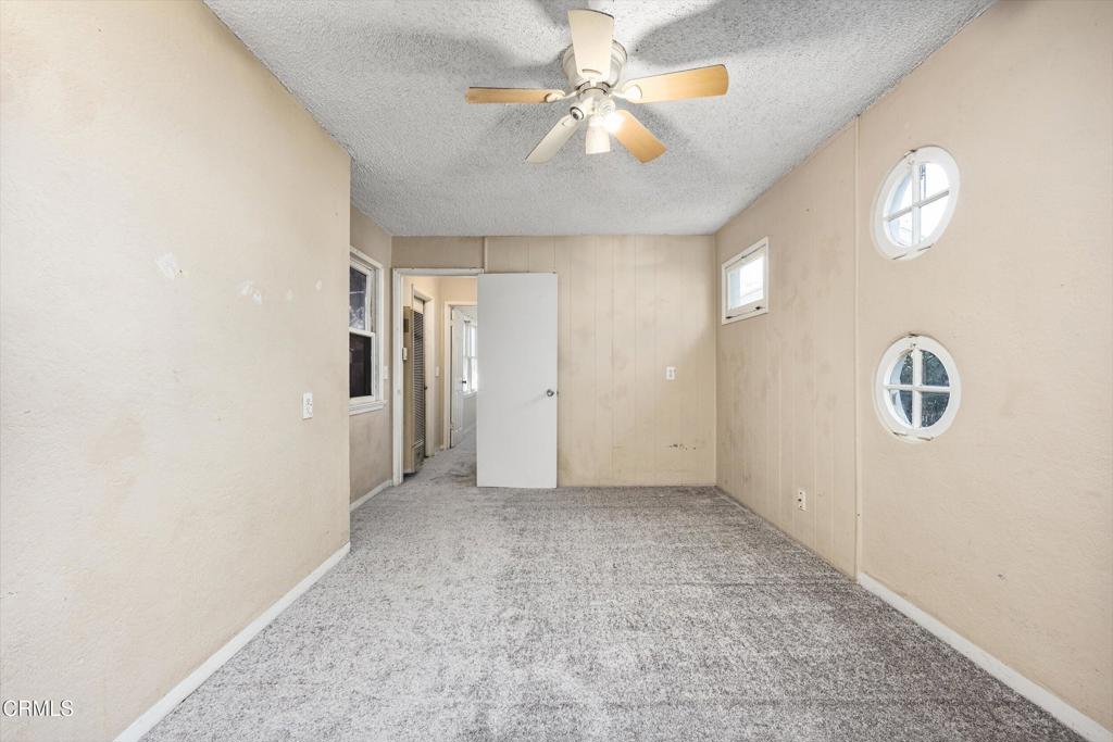 616 Ray Street Bakersfield, CA 93308 - Photo 23 of 38 26-Illuminate Photography - 616 Ray St -