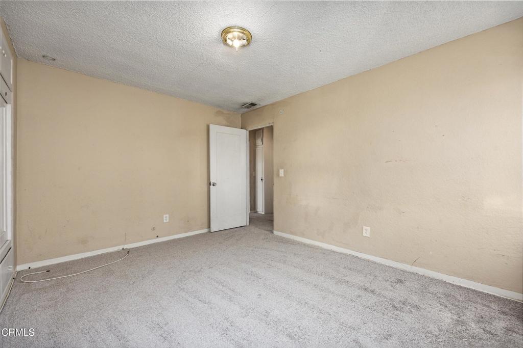 616 Ray Street Bakersfield, CA 93308 - Photo 26 of 38 30-Illuminate Photography - 616 Ray St -