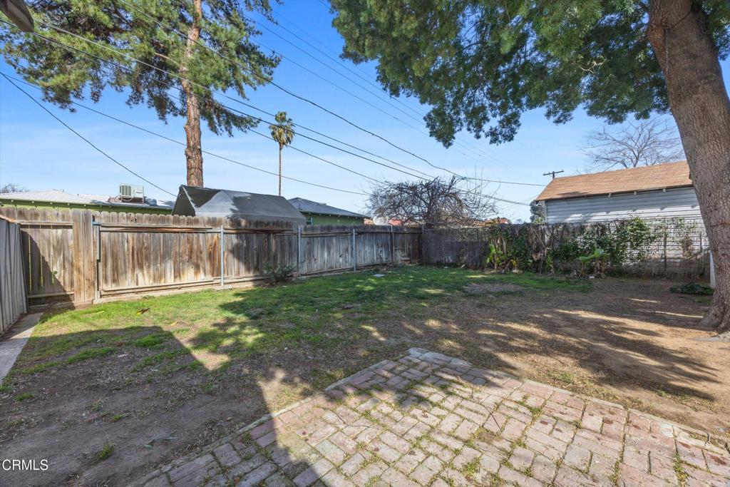 616 Ray Street Bakersfield, CA 93308 - Photo 28 of 38 34-Illuminate Photography - 616 Ray St -