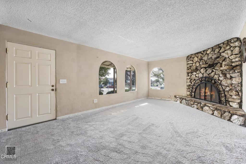 616 Ray Street Bakersfield, CA 93308 - Photo 5 of 38 07-Illuminate Photography - 616 Ray St -