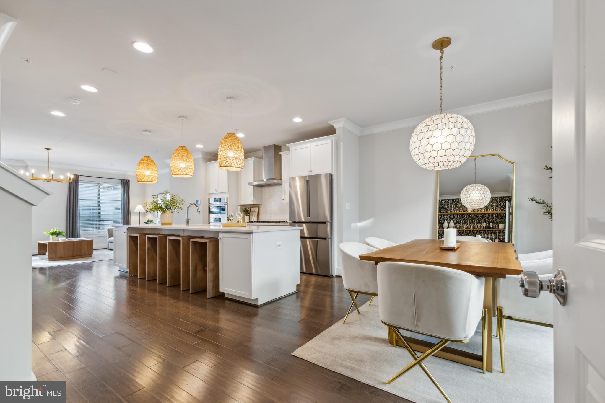 2883 Lowen Valley Road Alexandria, VA 22303 - Photo 7 of 39 Gallery Image 7