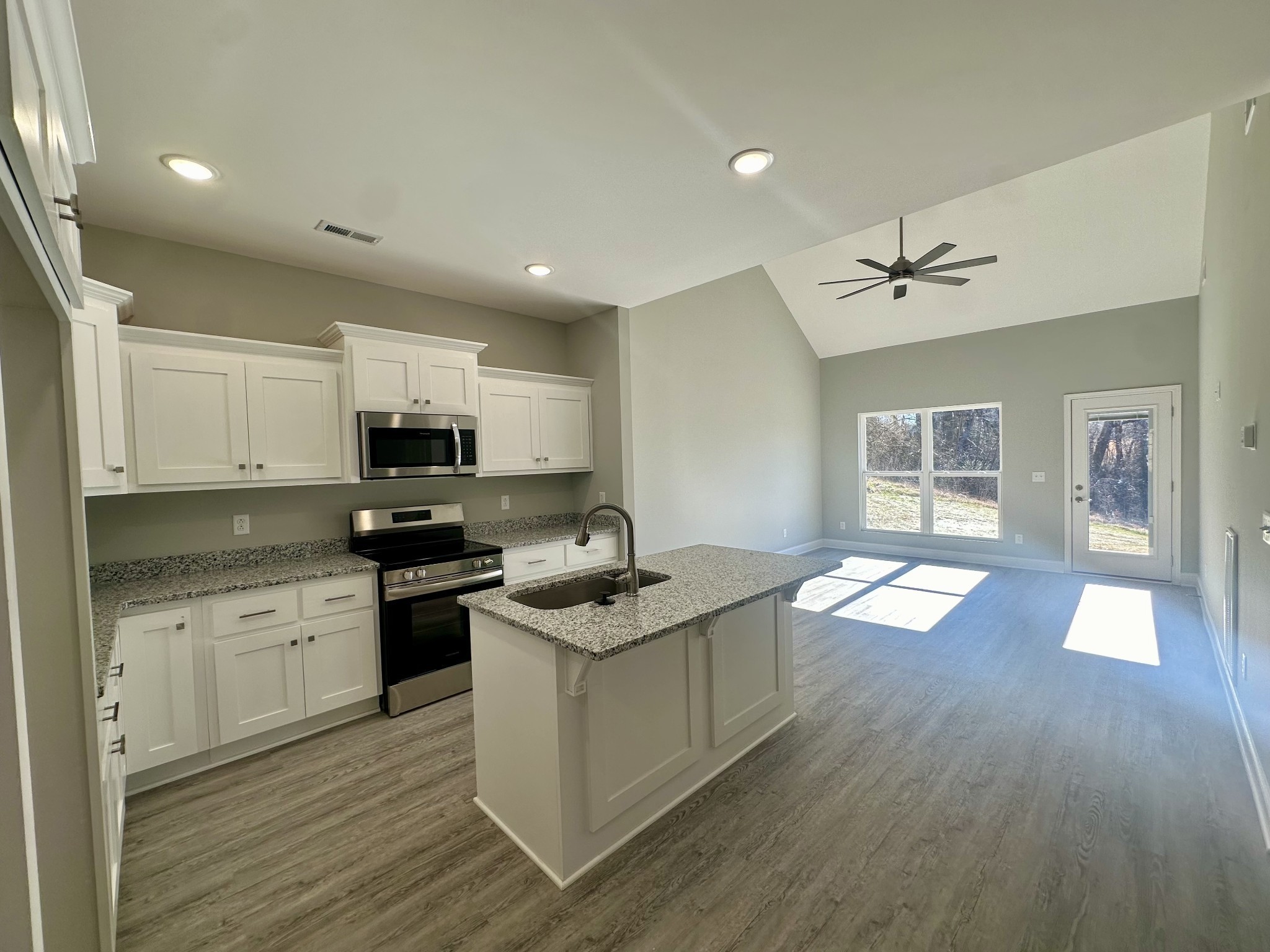 413 Old Morrison Road McMinnville, TN 37110 - Photo 5 of 19 Gallery Image 5