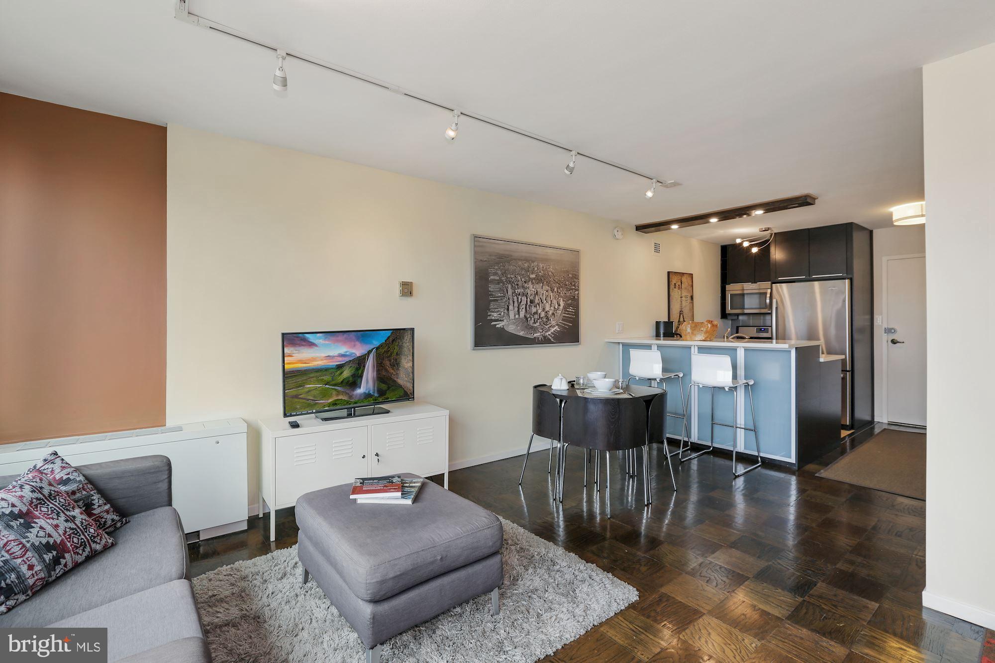 2030 F Street Northwest, Unit 606 Washington, DC 20006 - Photo 18 of 33 Living Area