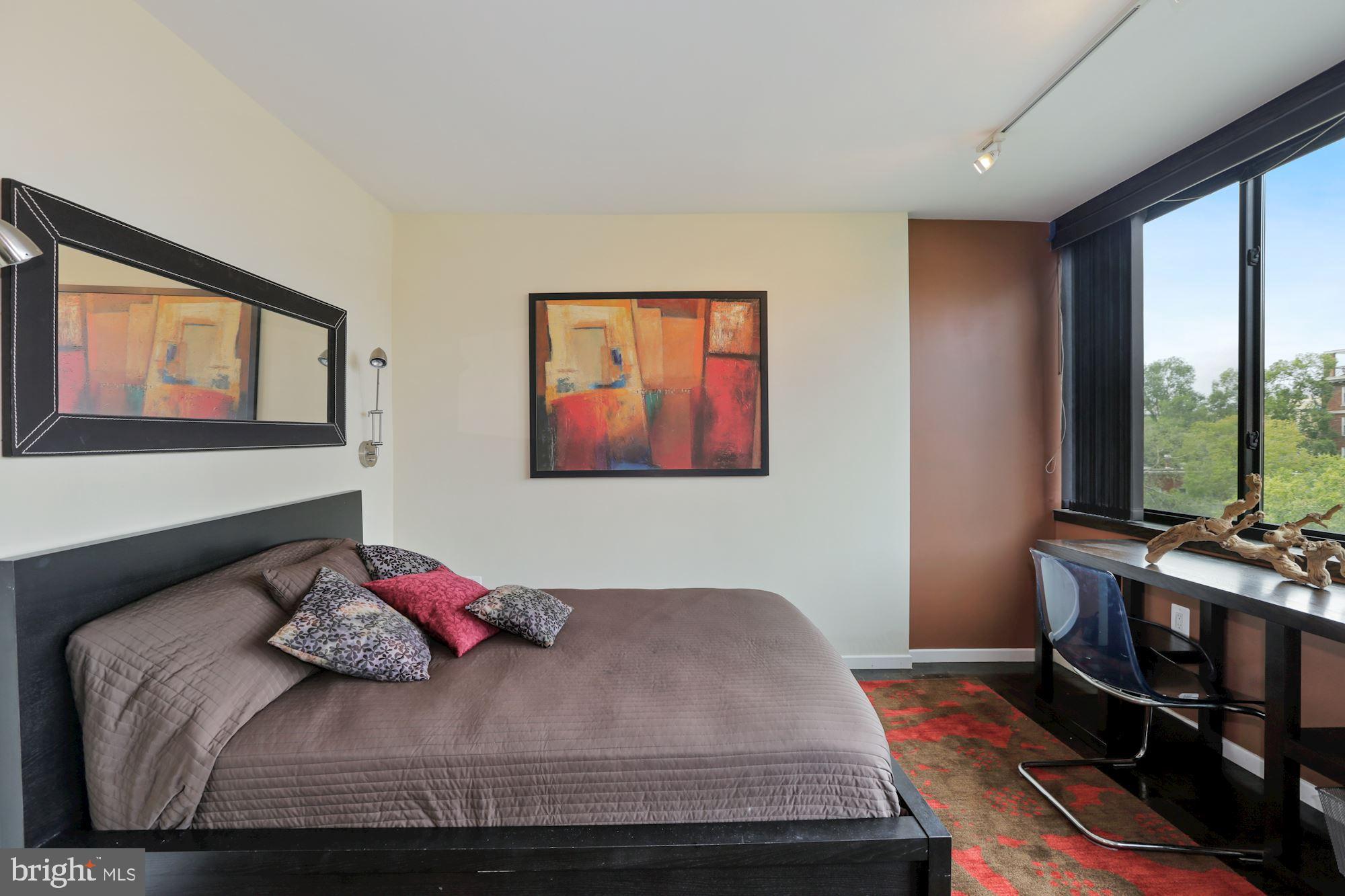 2030 F Street Northwest, Unit 606 Washington, DC 20006 - Photo 21 of 33 Living Area