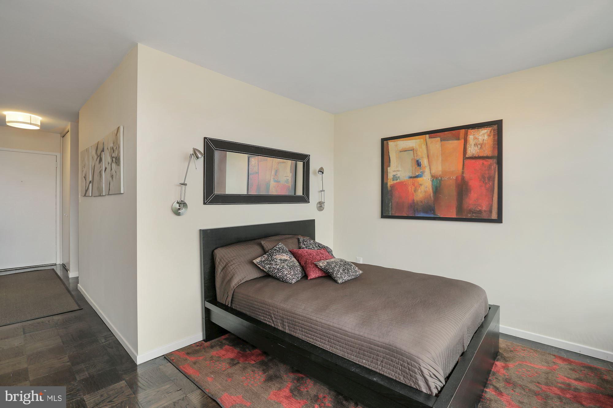 2030 F Street Northwest, Unit 606 Washington, DC 20006 - Photo 22 of 33 Living Area