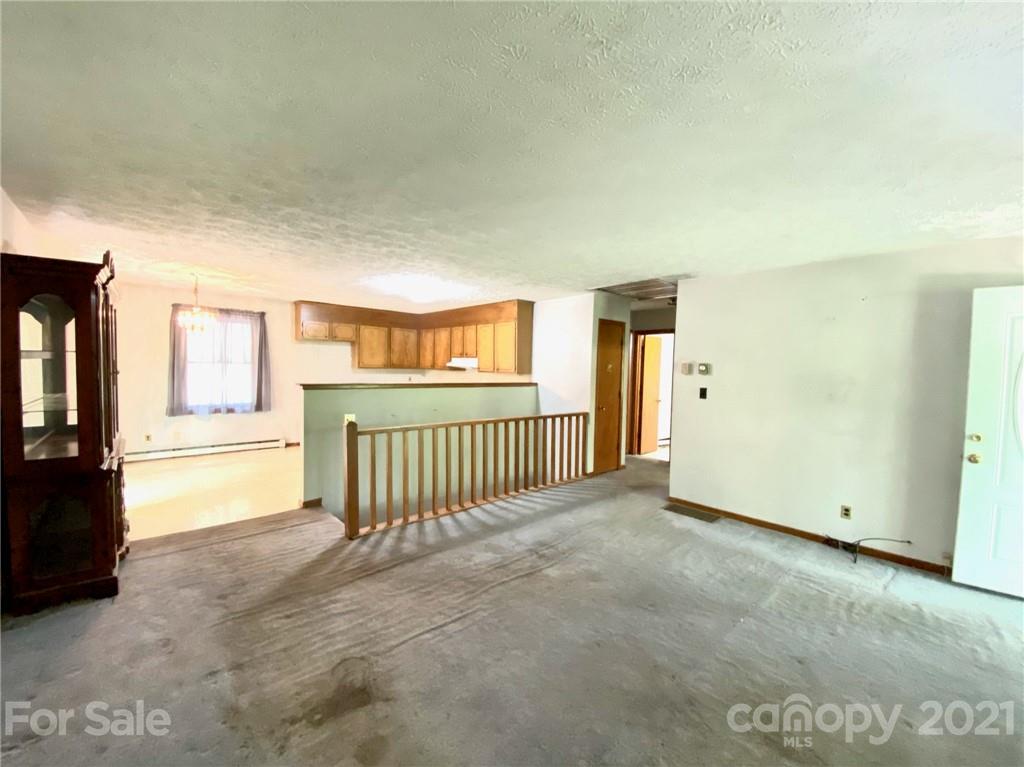 1209 Cannon Road Marion, NC 28752 - Photo 13 of 29 Gallery Image 13