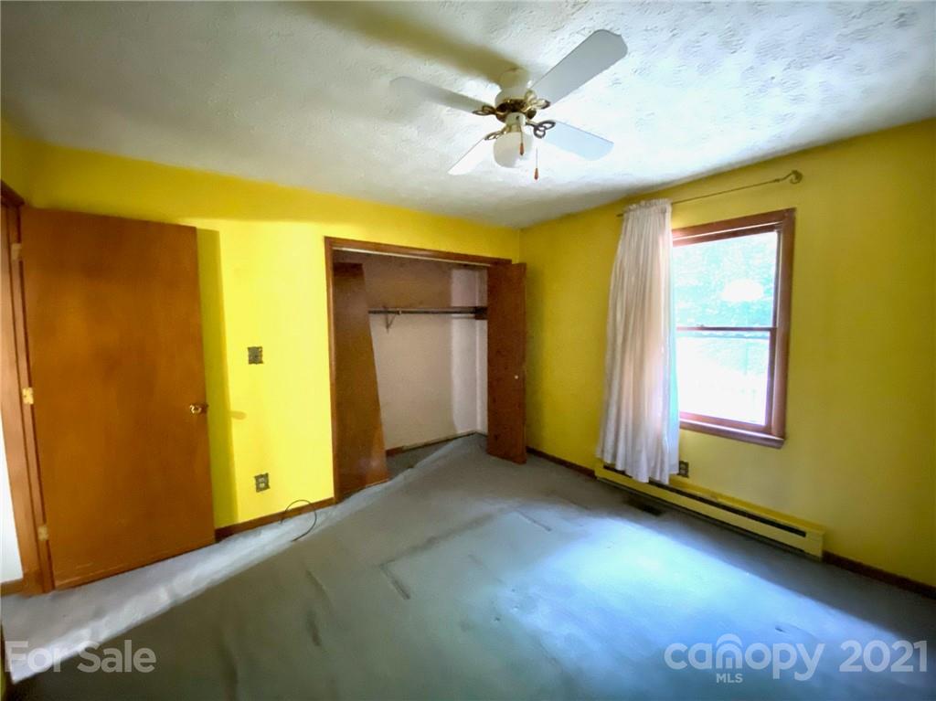1209 Cannon Road Marion, NC 28752 - Photo 18 of 29 Gallery Image 18