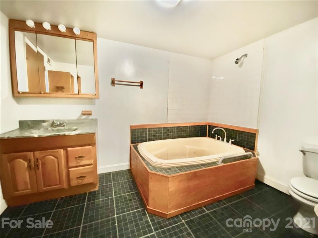 1209 Cannon Road Marion, NC 28752 - Photo 26 of 29 Gallery Image 26