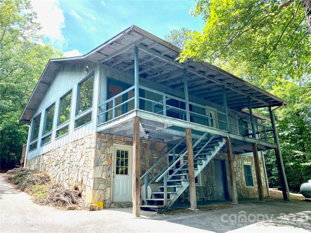 1209 Cannon Road Marion, NC 28752 - Photo 4 of 29 Gallery Image 4
