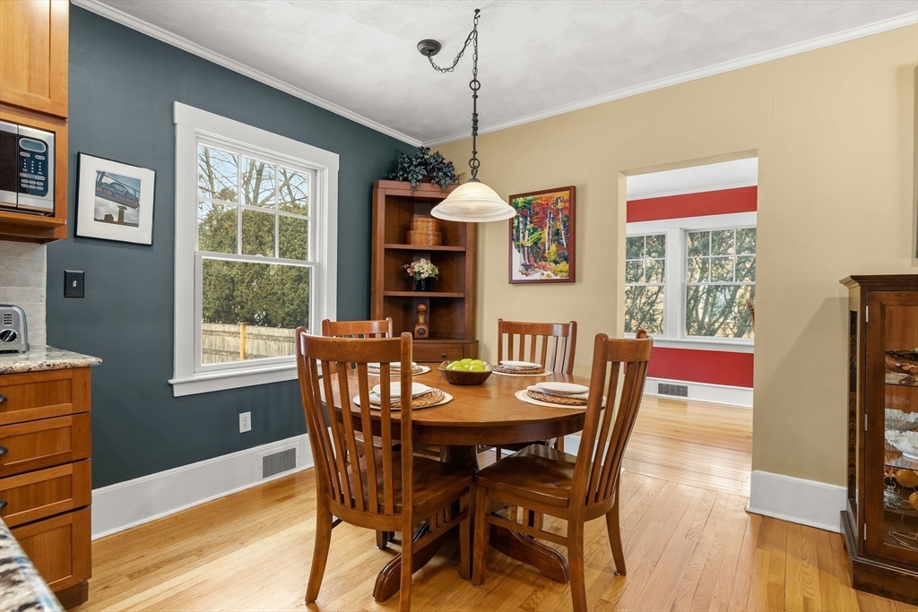 15 College Avenue Arlington, MA 02474 - Photo 11 of 41