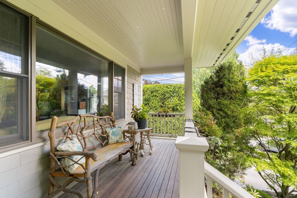 15 College Avenue Arlington, MA 02474 - Photo 3 of 41