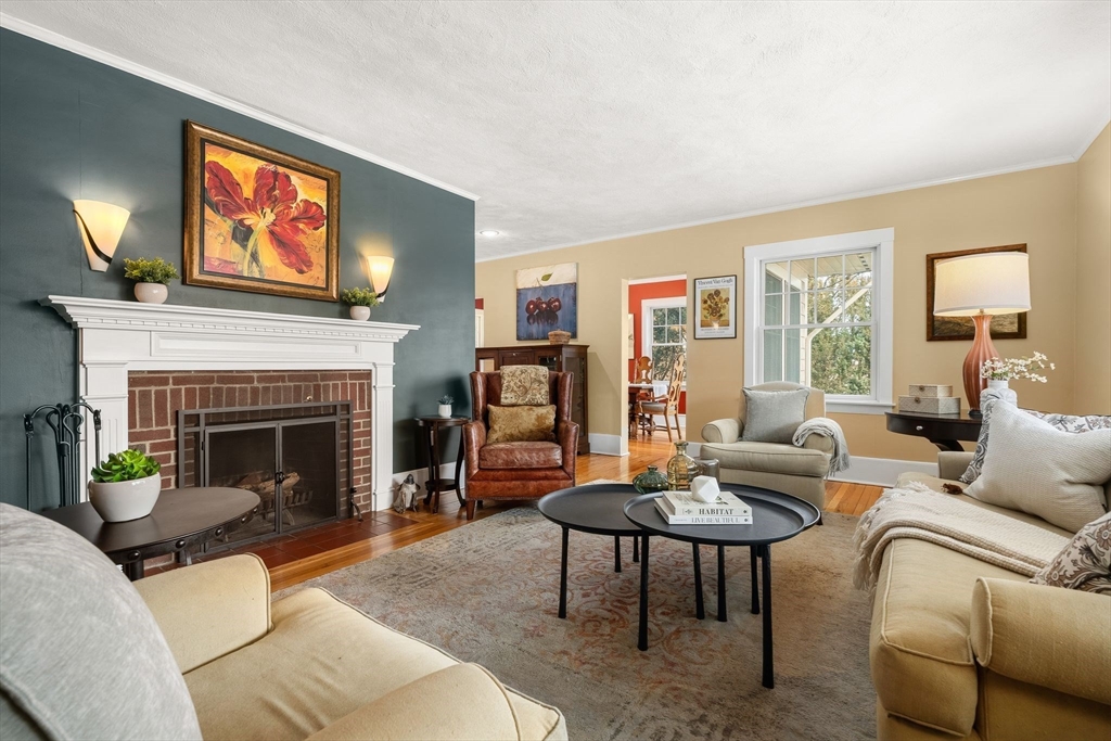 15 College Avenue Arlington, MA 02474 - Photo 4 of 41