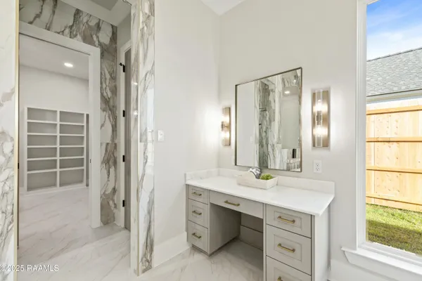 $5,750 | 109 Trailing Oaks Drive, Youngsville, LA 70592