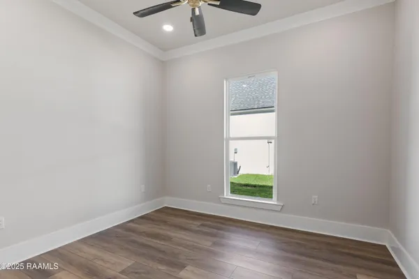 $5,750 | 109 Trailing Oaks Drive, Youngsville, LA 70592