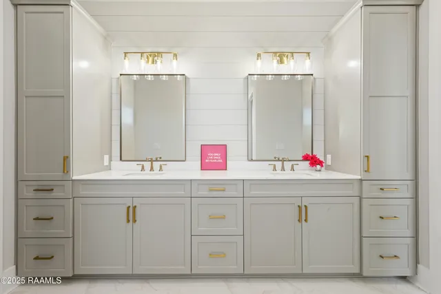 $5,750 | 109 Trailing Oaks Drive, Youngsville, LA 70592