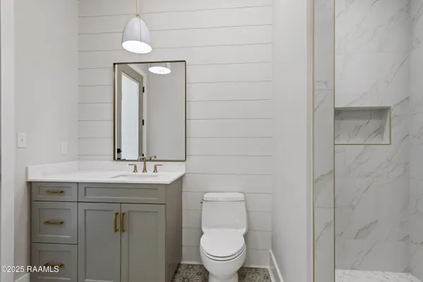 $5,750 | 109 Trailing Oaks Drive, Youngsville, LA 70592