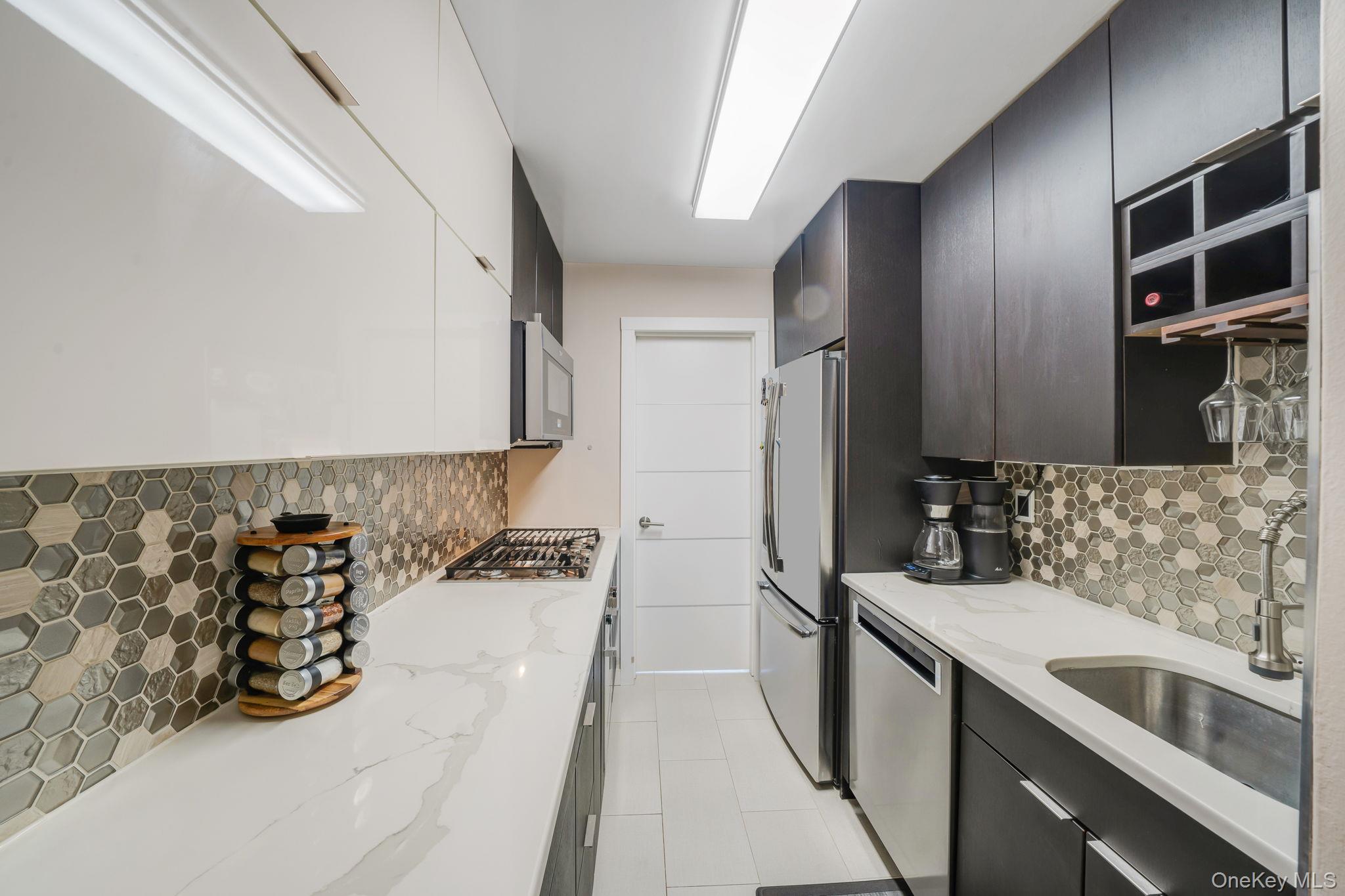 102-30 66th Road, Unit 21H Queens, NY 11375 - Photo 6 of 21