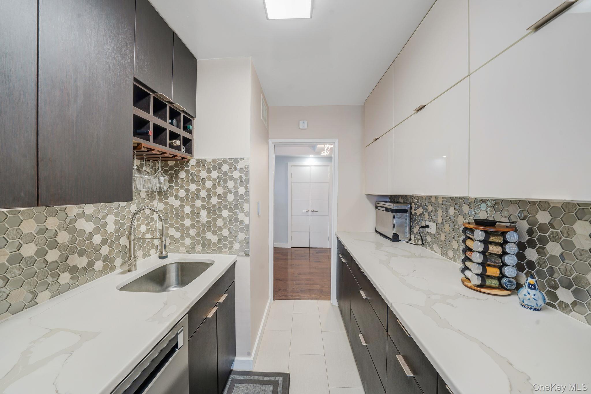 102-30 66th Road, Unit 21H Queens, NY 11375 - Photo 8 of 21