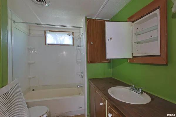 $21,500 | 1100 Dial Street, Benton, IL 62812