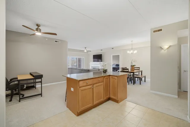 $355,000 | 1479 North Milwaukee Avenue, Unit 312, Libertyville, IL 60048