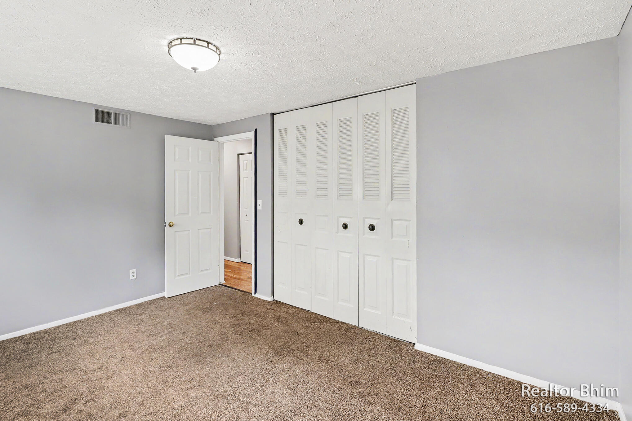 6007 Rockingham Drive Lansing, MI 48911 - Photo 20 of 30 786A4098