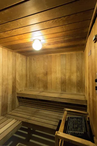 a view of utility room