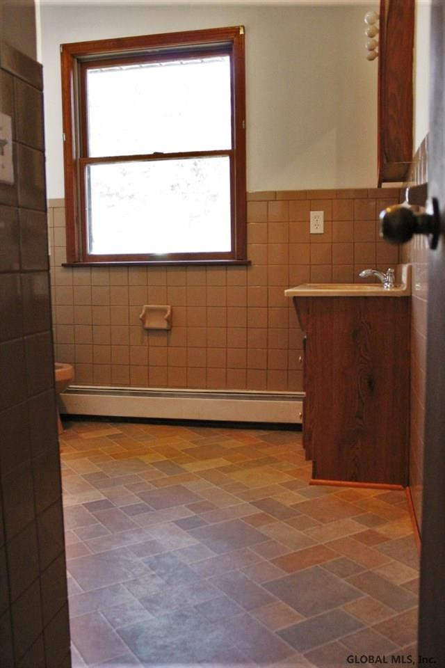 81 Osborne Road Colonie, NY 12205 - Photo 17 of 23 Photo 17