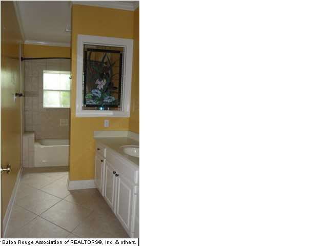 17827 North Achord Road Baton Rouge, LA 70817 - Photo 4 of 14 Gallery Image 4